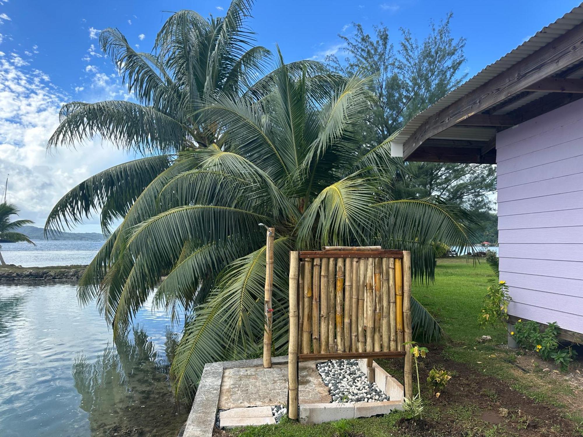 Bungalow Chez Josi, Bord De Mer Prive Tevaitoa エクステリア 写真